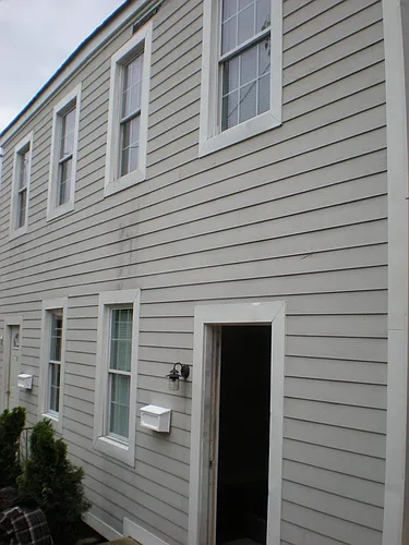 208 Kearsarge St Photo 1