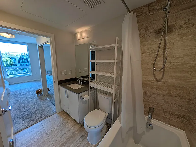 1708 Ontario St #4 — Photo 12