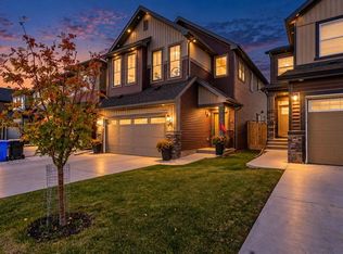 234 N Carringsby Way NW, Calgary, AB T3P 1T5