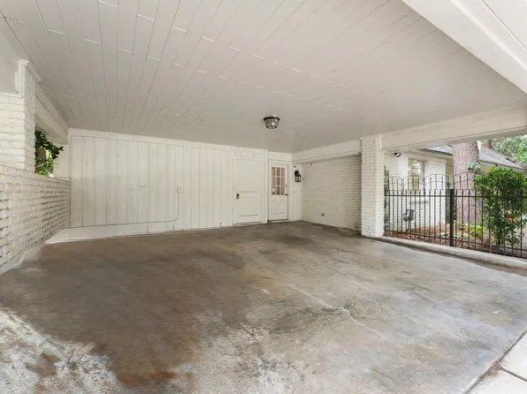 13643 Glen Erica Dr Room view 1