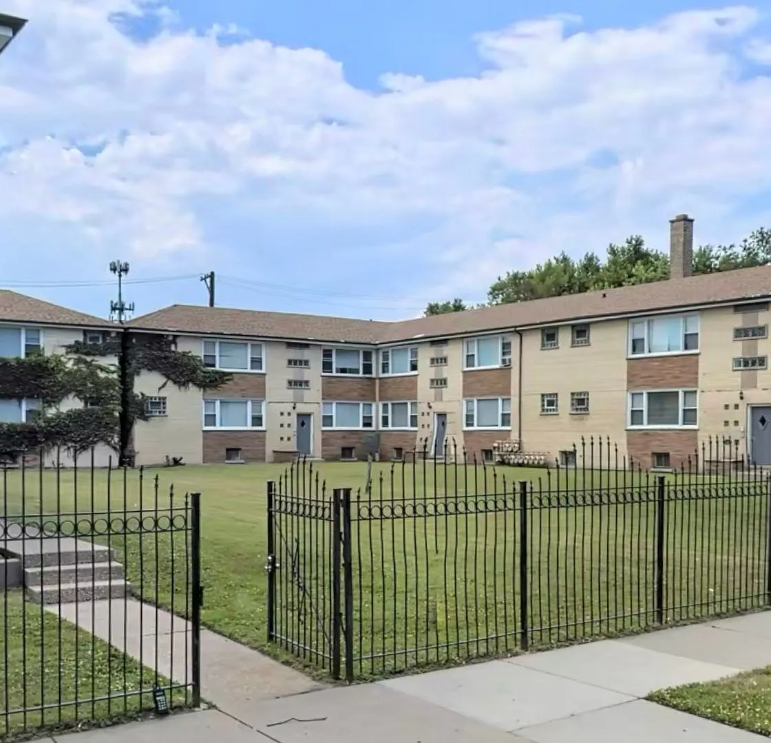 1 bed, $1,300 — Photo 1