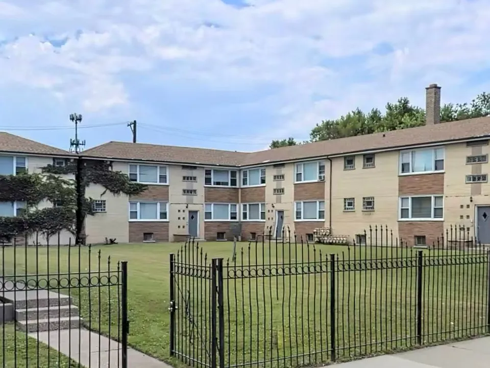 7034 S Cornell Ave #2N