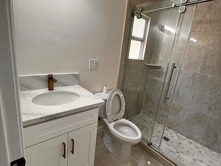 5921 Rowland Ave — Photo 13