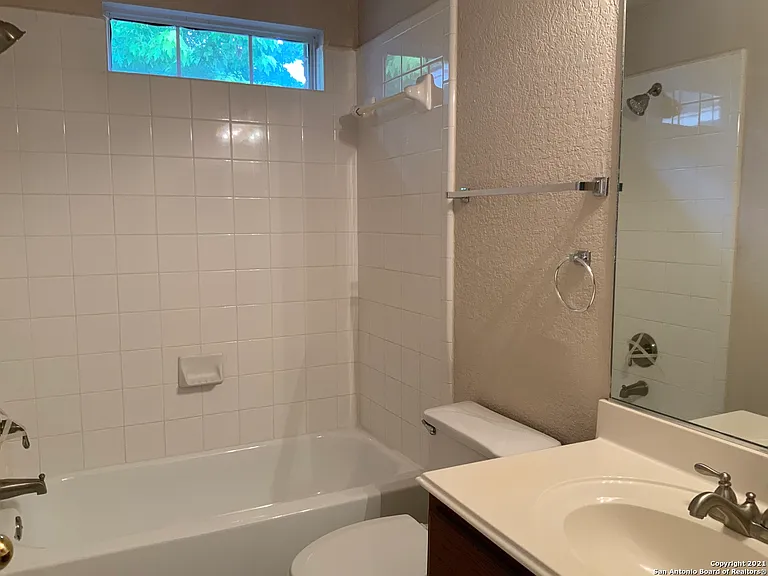 517 Thurber Dr — Photo 10