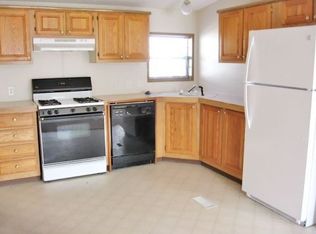 38071 Le Chateau Blvd, Clinton Township, MI