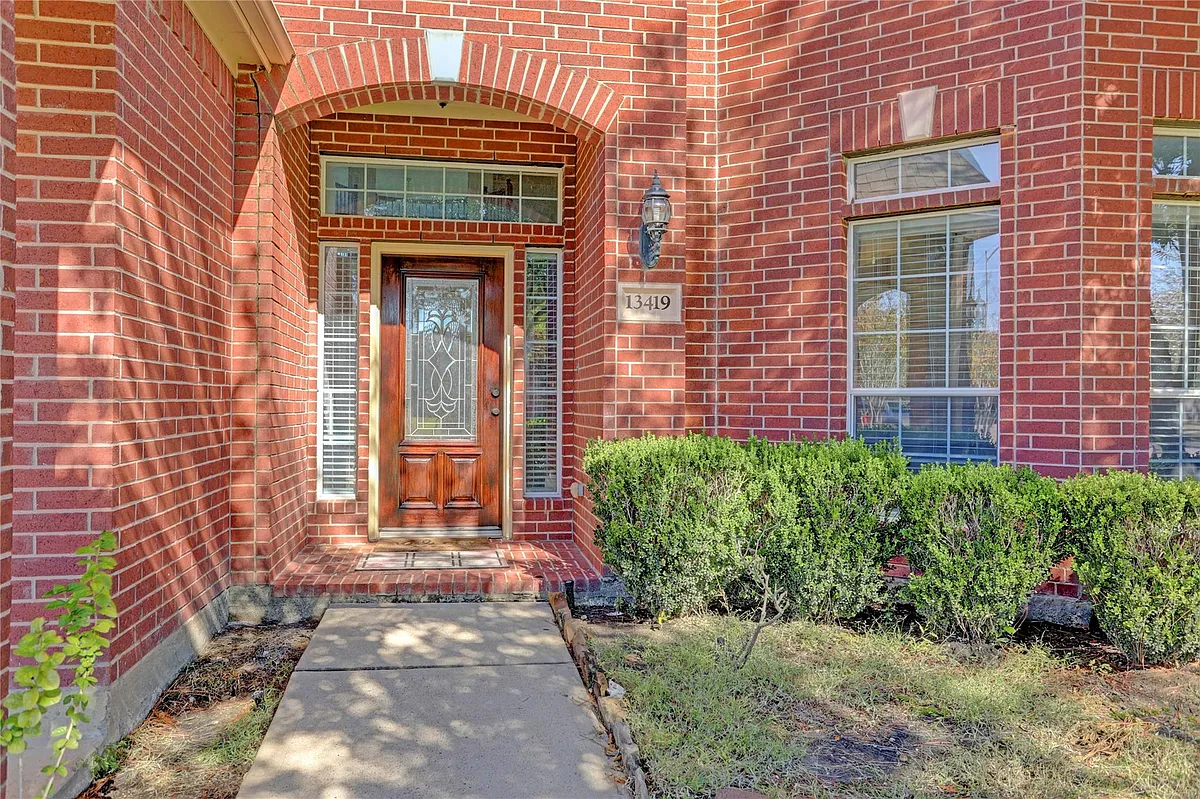 Building Photo - 13419 Sunset Bay Ln