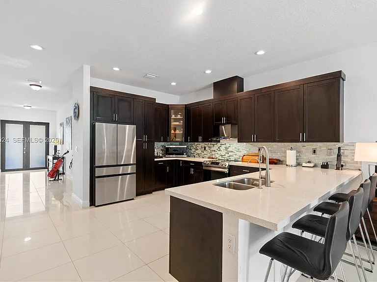 21365 SW 177th Ct — Photo 9
