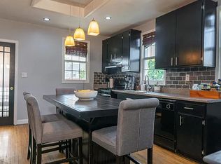 3070 S 10th St, Milwaukee, WI 53215