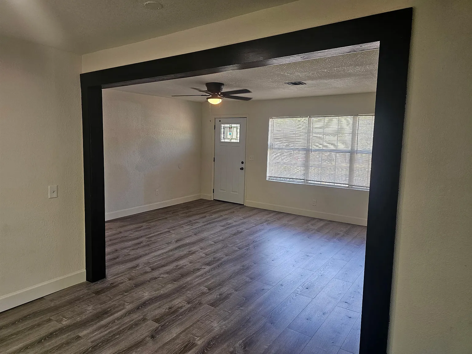 3 bed, 982 sqft, $1,195 — Photo 4
