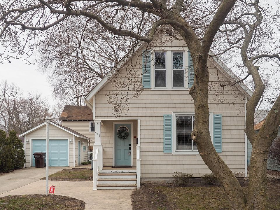 412 Superior St, South Haven (101 of 27)