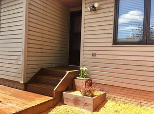 529 Westwinds Dr, Iowa City, IA 52246