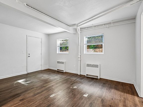 4th image of 1992 E Seymour Ave #5