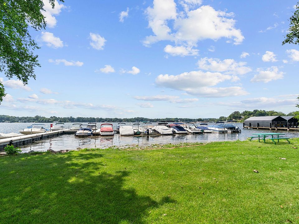 Uncover the tranquility of lakeside living at Central Lakes of Uptown. Enjoy lush green spaces, scenic views, and direct access to boating adventures. Your serene escape awaitsAaaschedule a visit today and join the community!