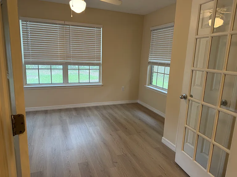 7558 Elizabeth Dr — Photo 9