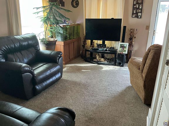 3rd image of 3177 Florida Rd