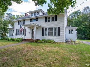 52 Brooklyn St, Warsaw, NY 14569