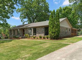 1228 Vista Ln, Vestavia Hills, AL 35216