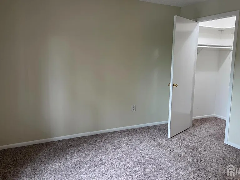 1514 Ravens Crest Dr — Photo 10