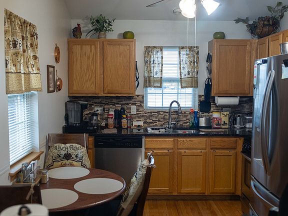 4th image of 22994 Westwind Dr