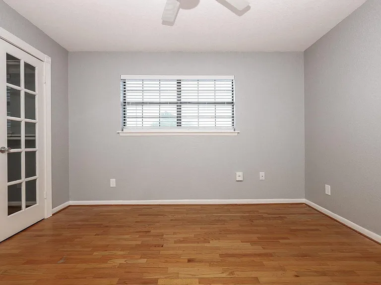 2919 Wentworth St #D — Photo 16