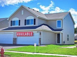 2531 Carlisle Ln, Hampshire, IL 60140
