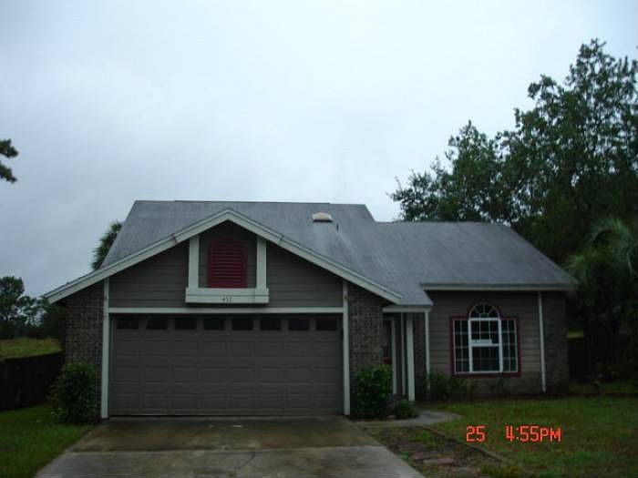 1st image of 451 Country Wood Cir