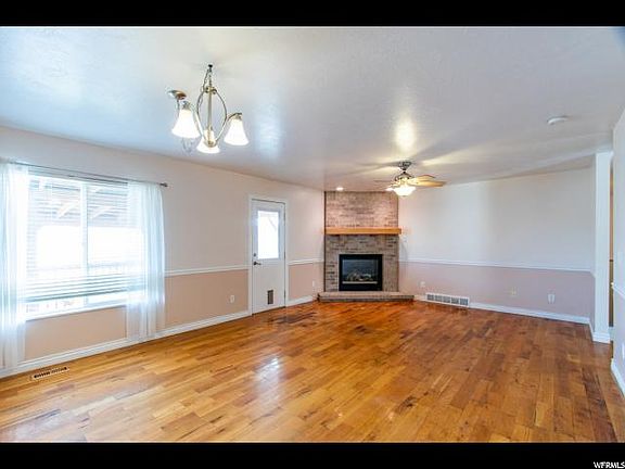 4th image of 7857 S Woodman Ct