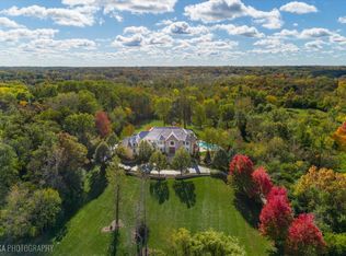 (Undisclosed Address), Barrington, IL 60010