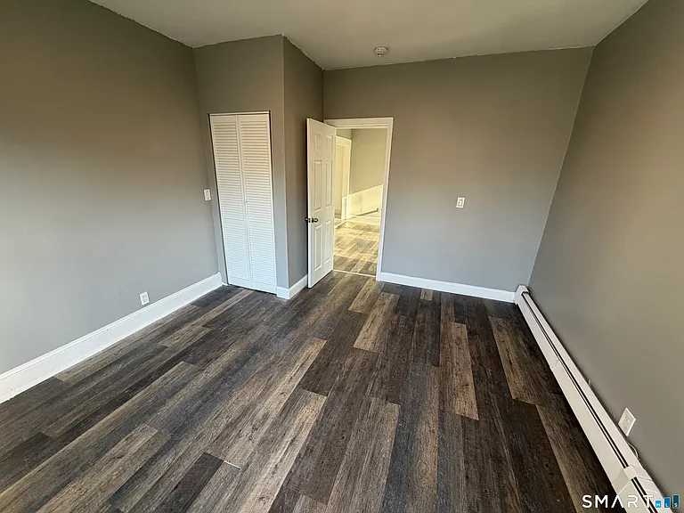 402 Allen St — Photo 14