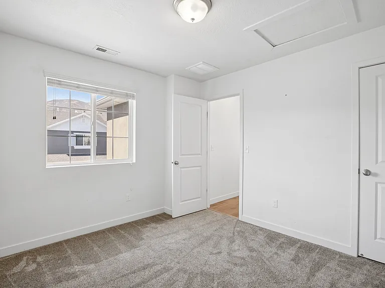 Upstairs bedroom 2