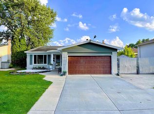 13866 Riverwood Dr, Sterling Heights, MI