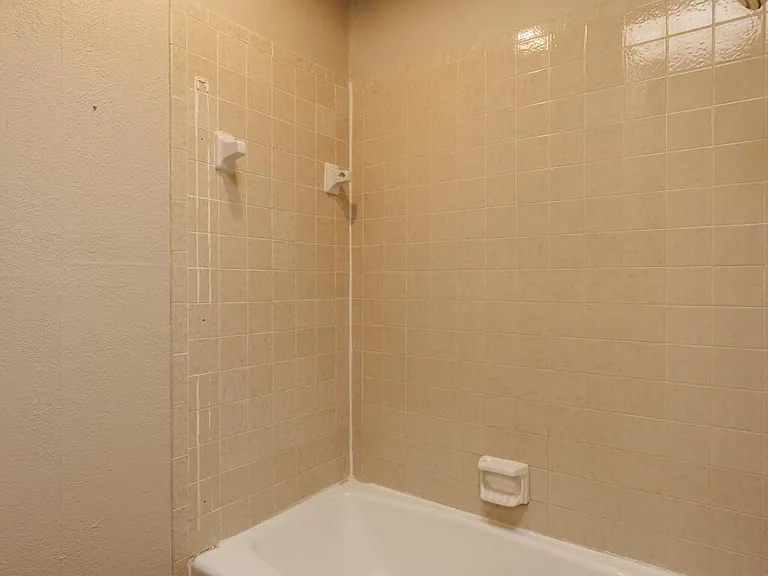 70 Harbour Town St — Photo 13
