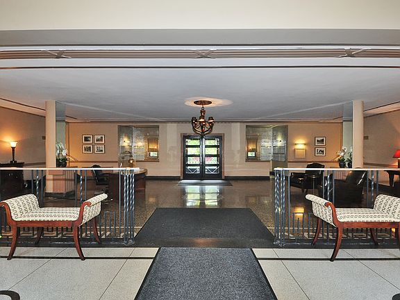 35 Parkview Avenue