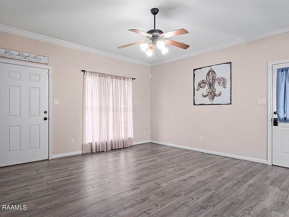 5th image of 100 Glenfield Dr