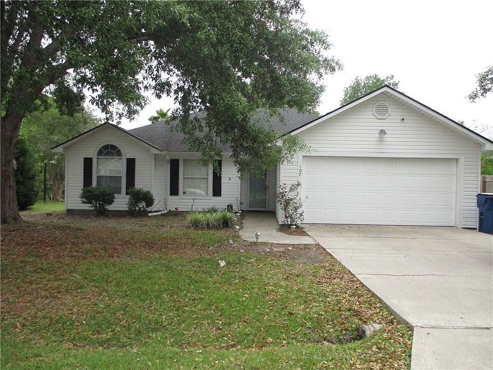 1st image of 107 N Teakwood Ct