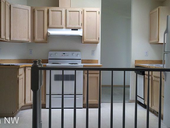 4th image of 5007 234th Street Ct E