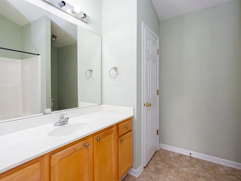 2946 Greyhawk Ln — Photo 27