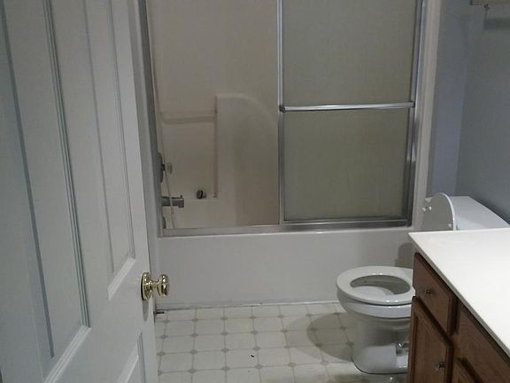 5th image of 108 Rutledge Ave