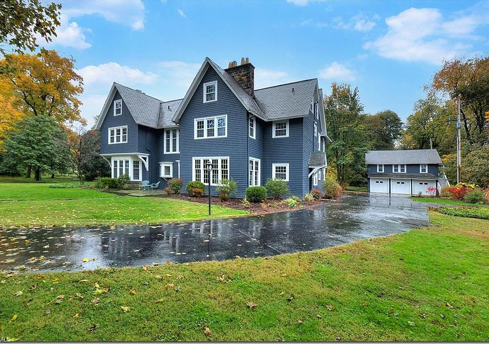 1st image of 292 Corning Dr