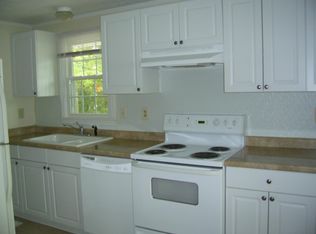 2 Arline Dr, Newport News, VA 23608