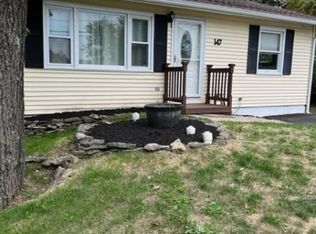 147 Rollins Trl, Hopatcong, NJ 07843