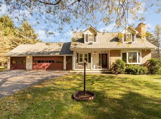 2206 N Five Mile Rd, Midland, MI 48642