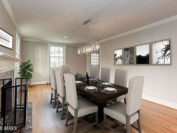 Dining Room (2 of 2)