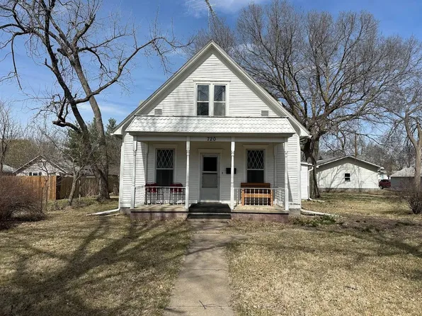 720 Eads Ave, Hebron, NE 68370