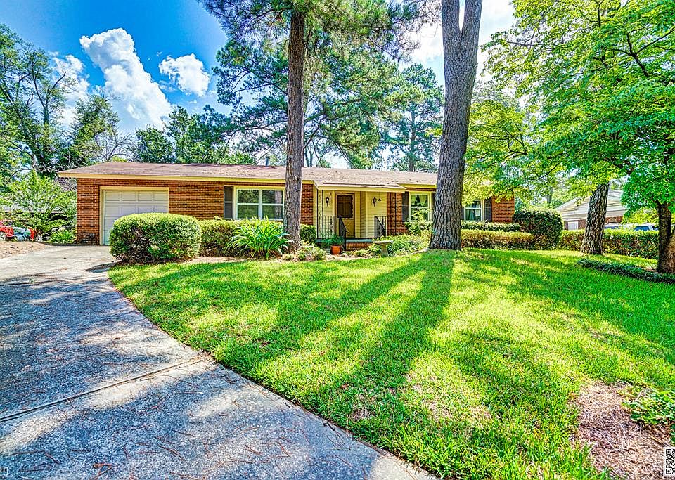 1st image of 1608 Sandalwood Dr