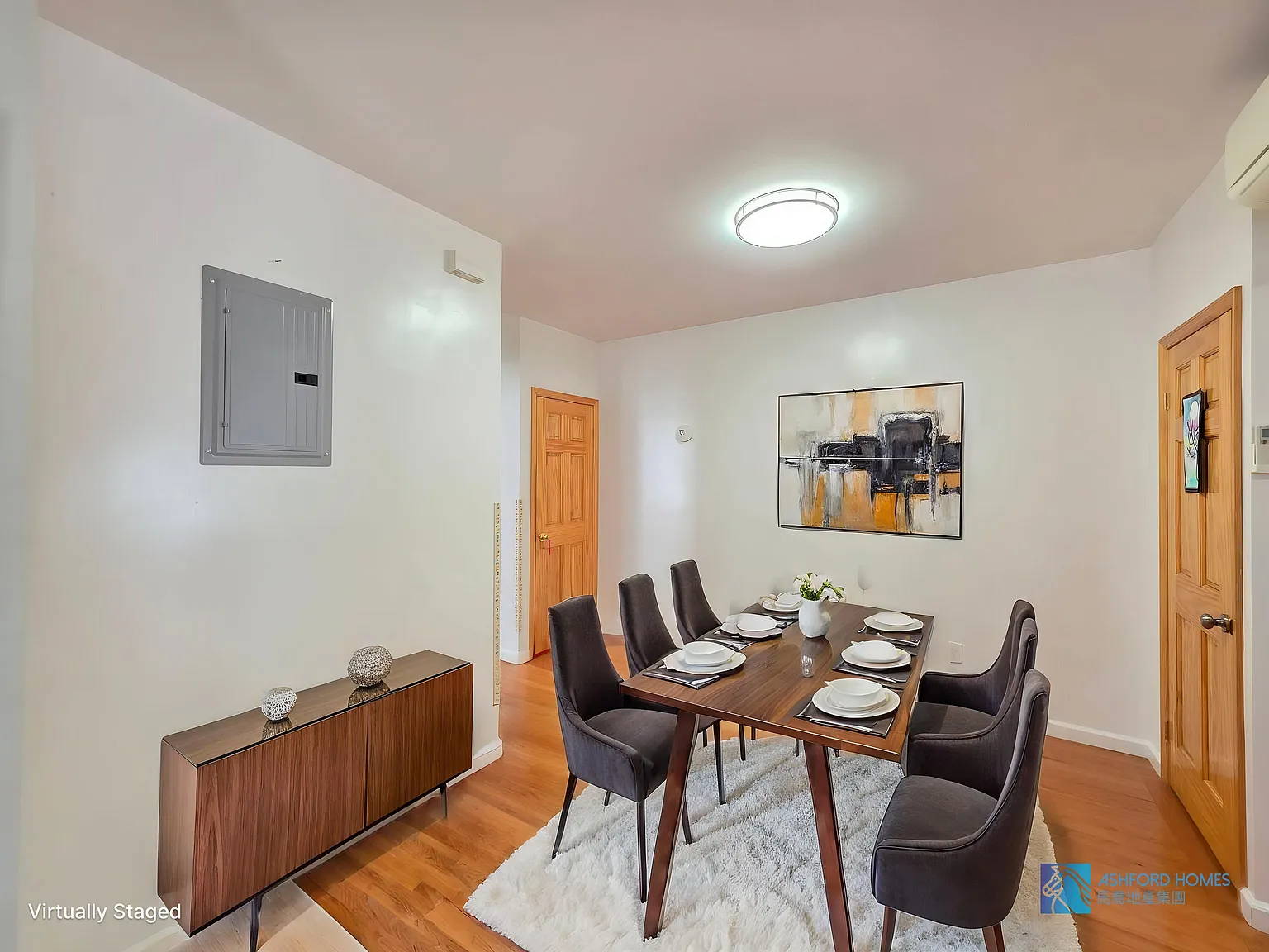 3 bed, 1100 sqft, $3,500 — Photo 3