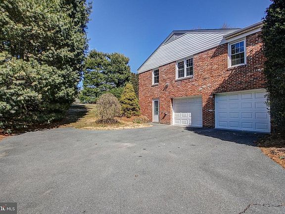 4th image of 9005 Eugene Dr