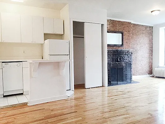 Rented by AJ Clarke | media 10