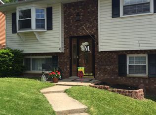 6 Peach Tree Ln, Charleston, WV 25309