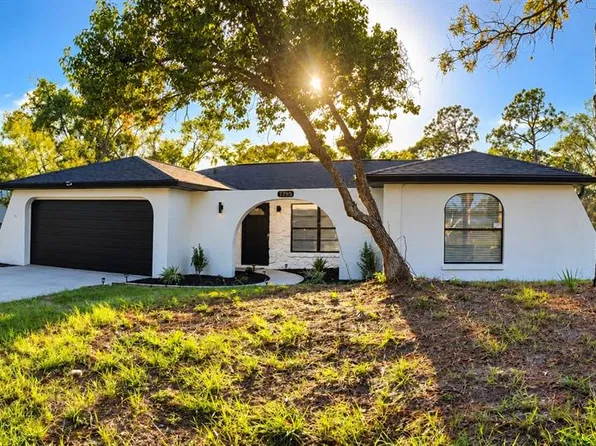 7295 Edinburgh Way, Weeki Wachee, FL 34613
